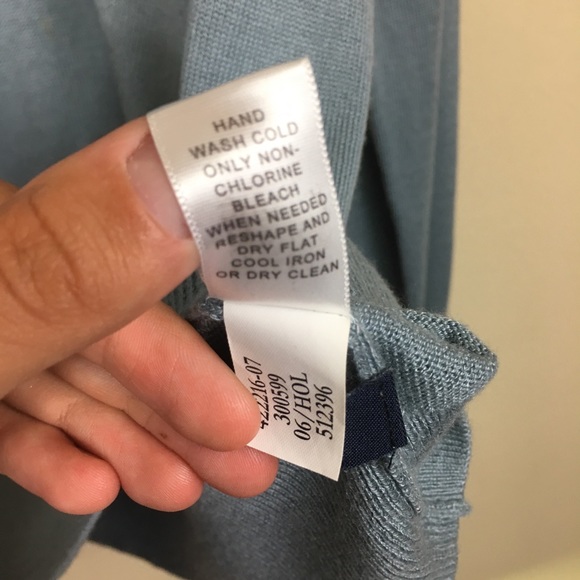 3/$25 Banana Republic silk cashmere sweater - Picture 3 of 7